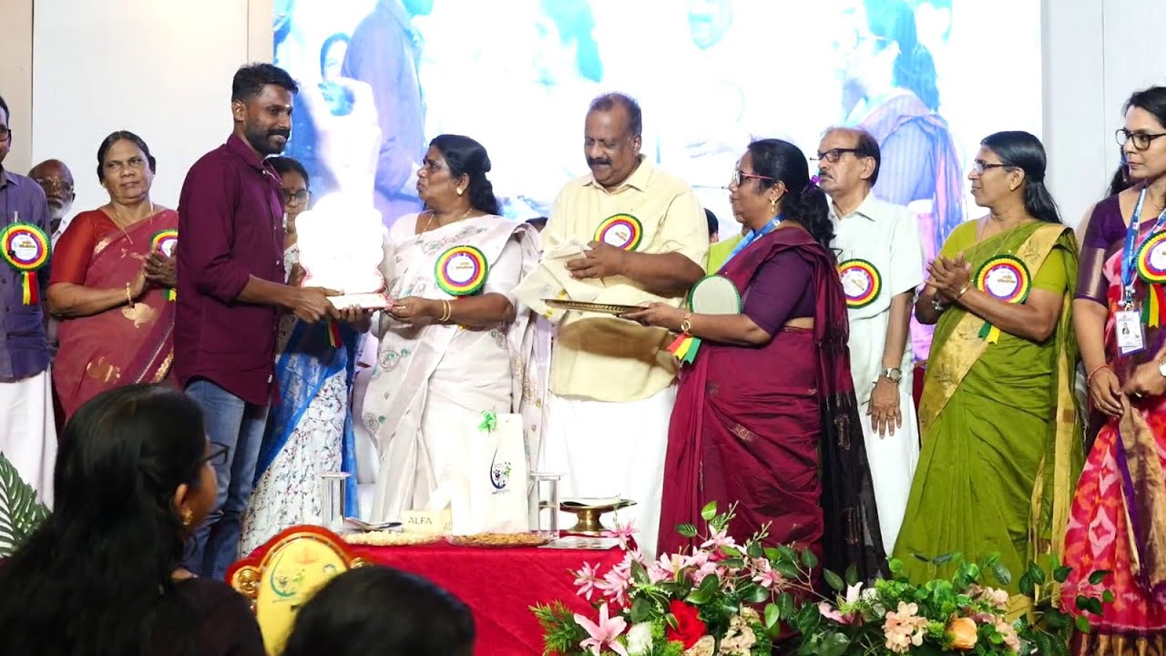 ജില്ലാ ക്ഷീര സംഗമം 2024 25 ക്ഷീരസ്മിതം മൃഗസംരക്ഷണ ക്ഷീരവികസന വകുപ്പ് മന്ത്രി ജെ.ചിഞ്ചുറാണി ഉദ്ഘാടനംചെയ്തു.