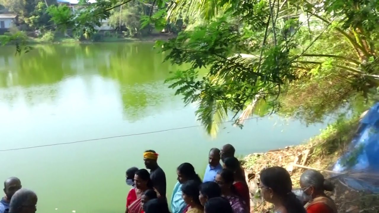 പടാകുളത്തോടുള്ള അവഗണനക്കെതിരെ ശുചീകരണയജ്ഞം സംഘടിപ്പിച്ചു