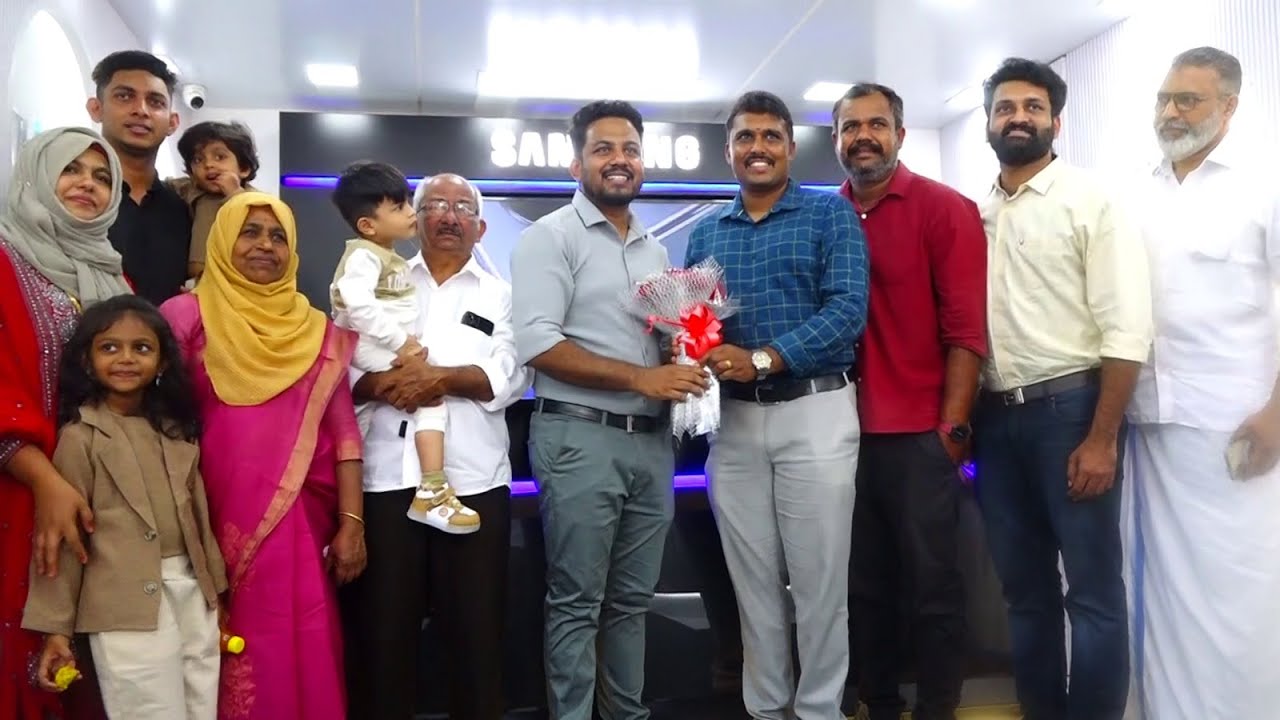 സാംസങ്ങിൻ്റെ എക്സ്ക്ലൂസീവ് ഷോറൂം കൊടുങ്ങല്ലൂരിൽ പ്രവർത്തനമാരംഭിച്ചു