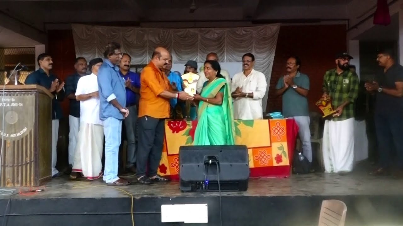 മണപ്പുറം ദൃശ്യകലാവേദിയുടെ അഞ്ചാമത് വാർഷികവും പ്രൊഫഷണൽ നാടക കലാകാരൻമാർക്കുള്ള ആദരവും നടന്നു