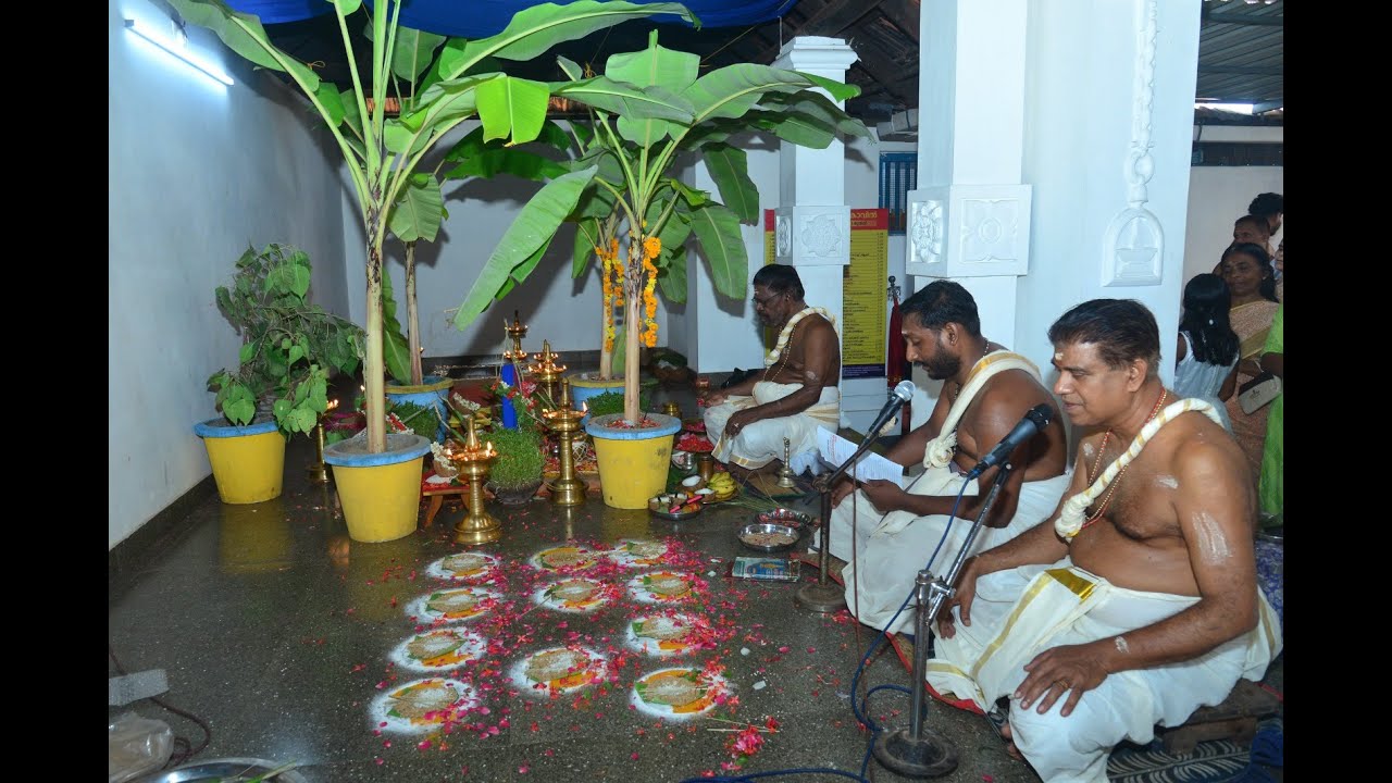 മേത്തല ശാസ്താംകോവിലിലെ പ്രതിഷ്ഠാദിനവും മഹാദ്രവ്യ കലശാഭിഷേകവും ക്ഷേത്രം തന്ത്രി കെ ജി ശ്രീനിവാസൻ ശാന്തിയുടെ മുഖ്യ കാർമികത്വത്തിൽ നടത്തി