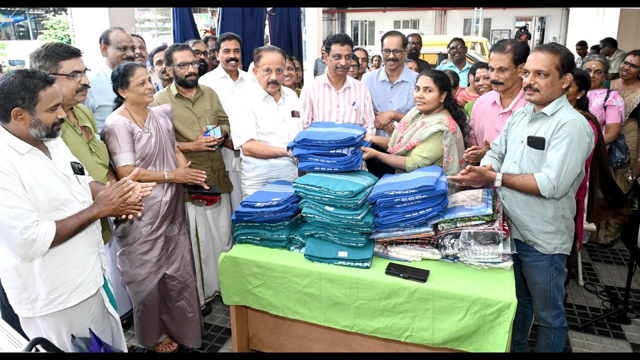 സംസ്ഥാന മുൻ ആരോഗ്യമന്ത്രി ജെ.ചിത്തരഞ്ജൻ്റെ സ്മരണാർത്ഥം എ.ഐ.ടി.യു.സി ആതുരാലയ കാരുണ്യ സ്പർശം പരിപാടി കൊടുങ്ങല്ലൂർ താലൂക്ക് ആശുപത്രിയിൽ സംഘടിപ്പിച്ചു