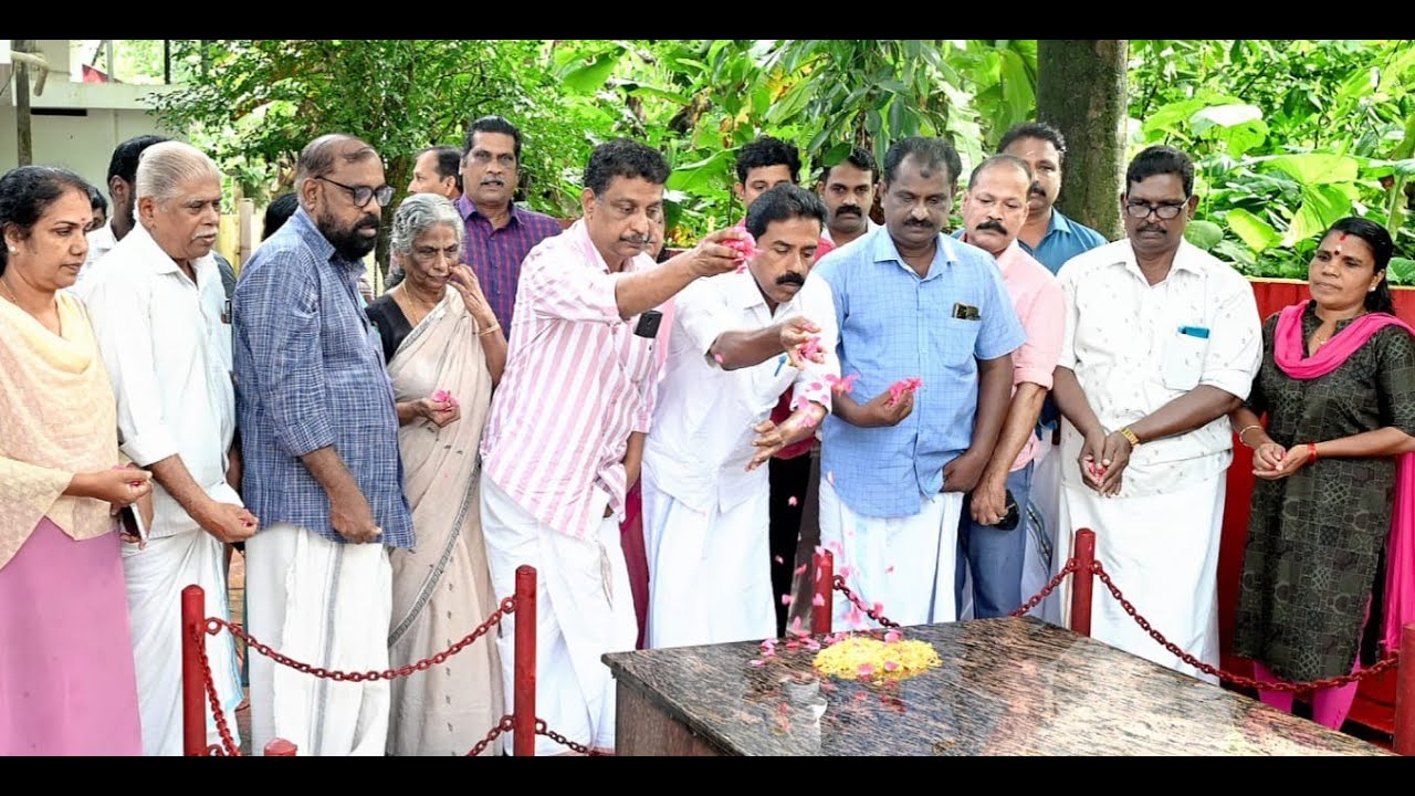 സിപിഐ തൃശ്ശൂർ ജില്ലാ സെക്രട്ടറിയായി തെരഞ്ഞെടുക്കപ്പെട്ട കെ ജി ശിവാനന്ദൻ പാർട്ടി മുൻ ജില്ലാ സെക്രട്ടറിയും കേരള കൃഷി വകുപ്പ് മന്ത്രിയുമായിരുന്ന വി.കെ.രാജന്റെ സ്മൃതി കുടീരത്തിൽ പുഷ്പാർച്ചന നടത്തി.