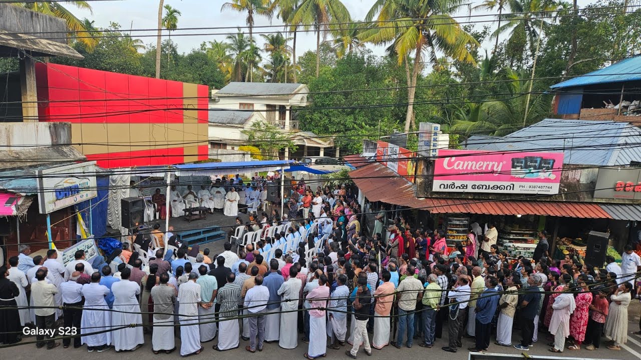 കന്യാസ്രീകളുടെ അറസ്റ്റ്:പുത്തൻവേലിക്കരയിൽ പ്രതിഷേധം ഇരമ്പി.
