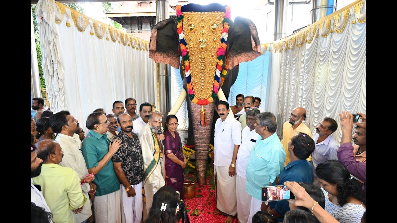 ബോളിവുഡ് നടൻ ജാക്കി ഷ്റോഫിന്റെ സമ്മാനം:നെടിയതളി ശിവക്ഷേത്രത്തിന് യന്ത്ര ആന