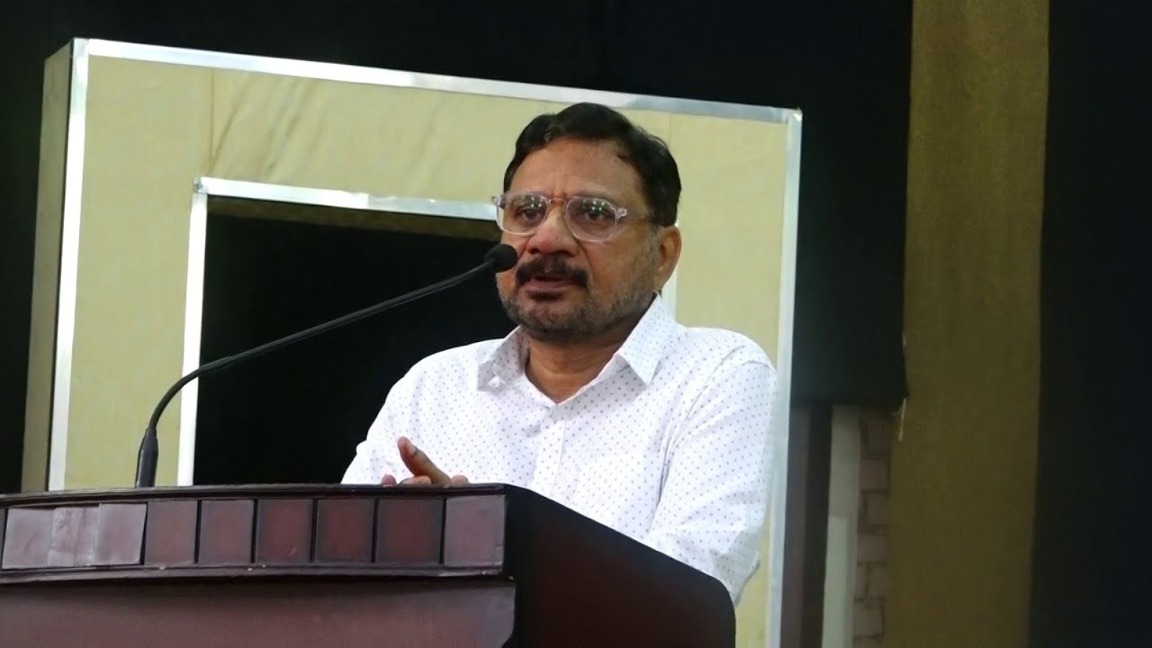 സാഹിത്യോത്സവങ്ങൾ ജീവിതം ആവിഷ്കരിക്കാൻ പരിശീലിപ്പിക്കുന്നുവെന്ന് റഫീക്ക് അഹമ്മദ്