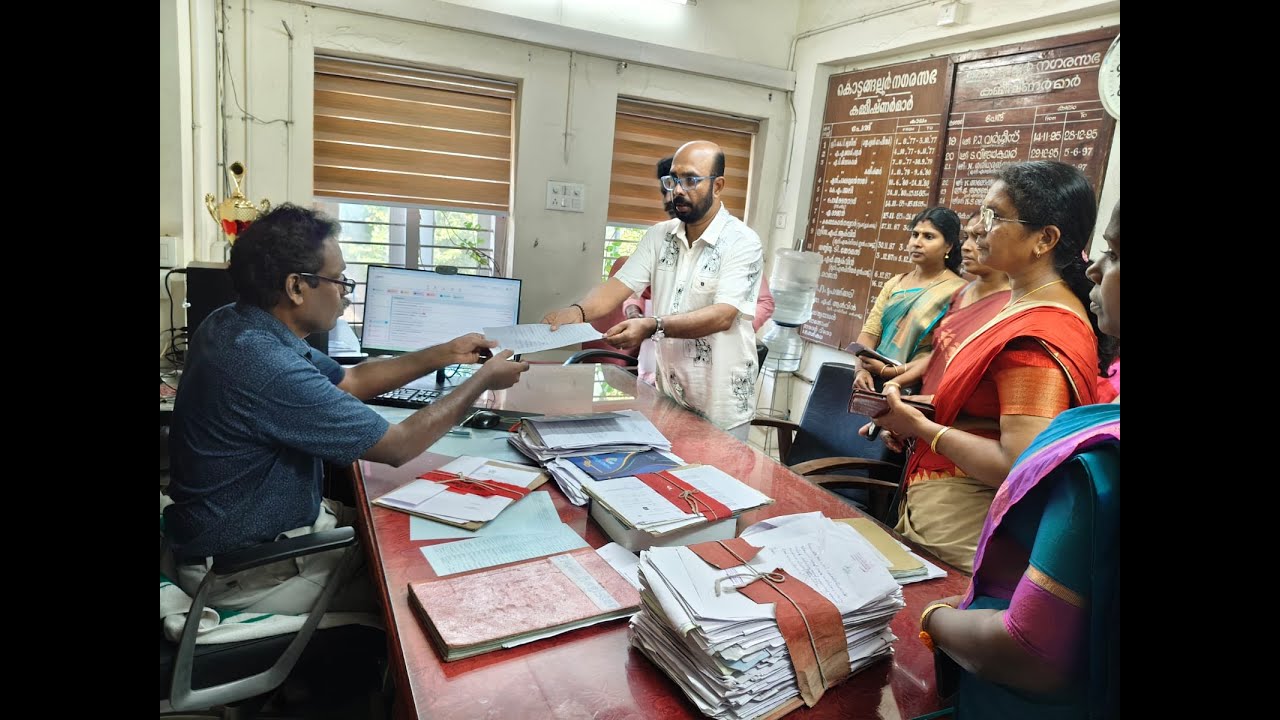 കാലാവധി പൂർത്തിയാക്കുന്ന കൊടുങ്ങല്ലൂർ നഗരസഭയുടെ അവസാന അടിയന്തര കൗൺസിൽ യോഗവും ബഹളത്തിൽ മുങ്ങി.