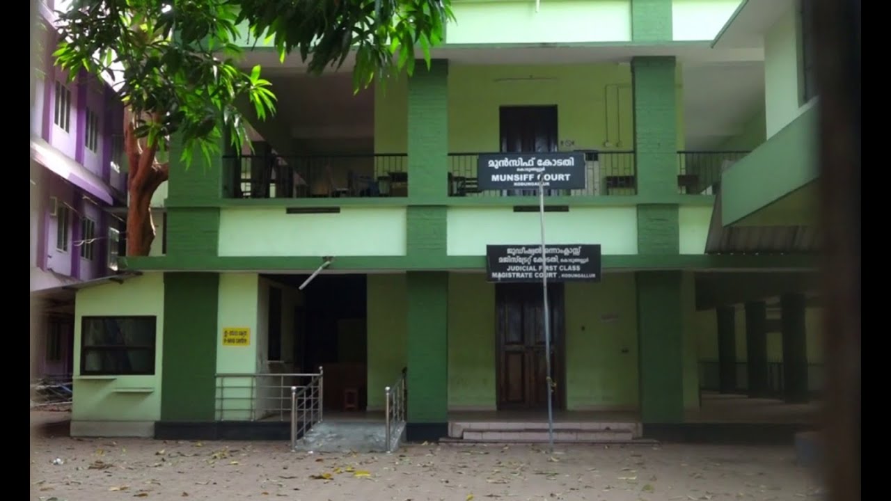 കോൺഗ്രസ് നേതാക്കൾക്ക് കോടതി പിരിയും വരെ പിഴയും ശിക്ഷയും വിധിച്ചു