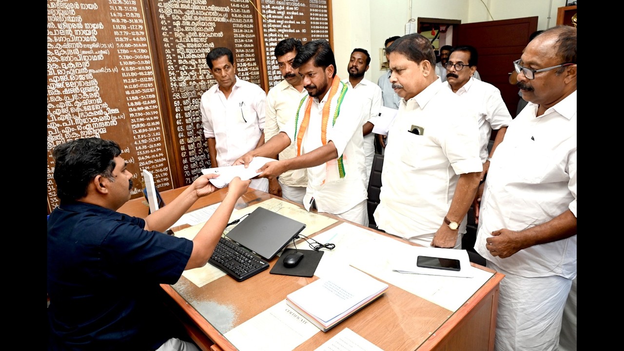 കൊടുങ്ങല്ലൂർ മണ്‌ഡലം ഐക്യ ജനാധിപത്യ മുന്നണി സ്ഥാനാർത്ഥി അഡ്വ. ഒ.ജെ. ജനീഷ് നാമനിർദ്ദേശപത്രിക സമർപ്പിച്ചു