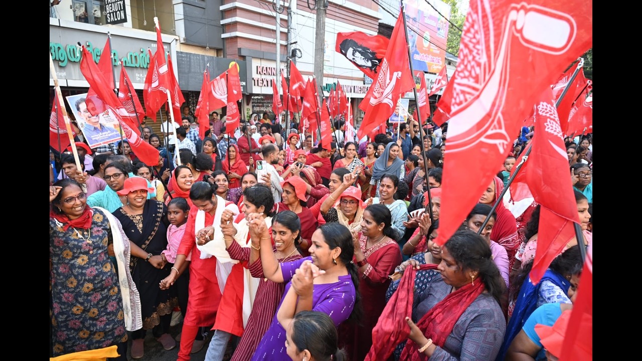 ആവേശത്തിലാക്കി കൊടുങ്ങല്ലൂരിൽ നടന്ന എൽ.ഡി.എഫിൻ്റെ കൊട്ടിക്കലാശം .