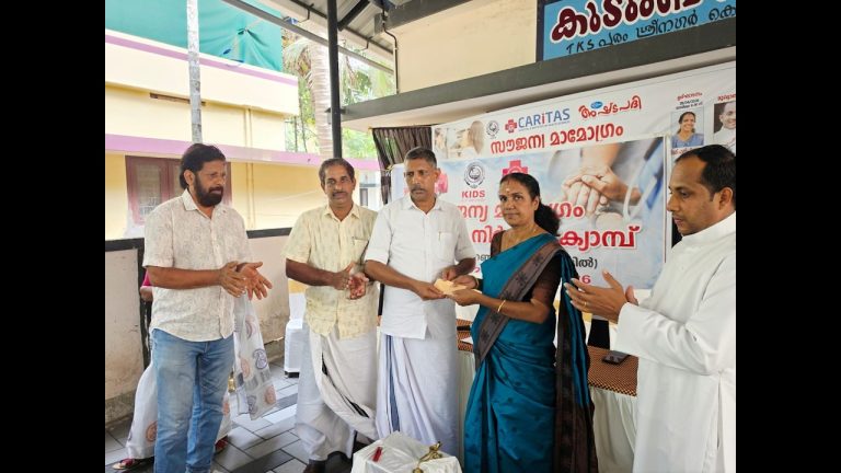 മേത്തല അഷ്ടപദി തിയ്യറ്റേഴ്സിന്റെയും കോട്ടപ്പുറം കിഡ്‌സിന്റെയും സംയുക്ത ആഭിമുഖ്യത്തിൽ സൗജന്യ മാമോഗ്രാം കാൻസർ നിർണ്ണയ ക്യാമ്പ് സംഘടിപ്പിച്ചു