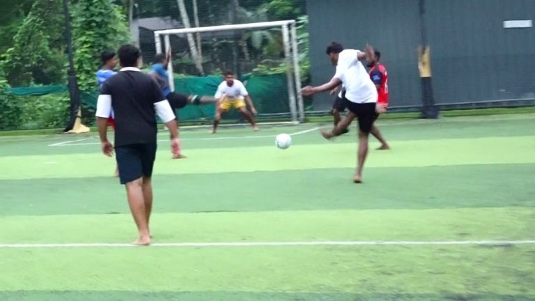 ലോകകപ്പ് ഫുട്ബോൾ ആവേശത്തിൽ കൊടുങ്ങല്ലൂരിൽ ആവേശം വിതറി ഡിവൈഎഫ്ഐ ഫുട്ബോൾ സൗഹൃദ മത്സരം സംഘടിപ്പിച്ചു