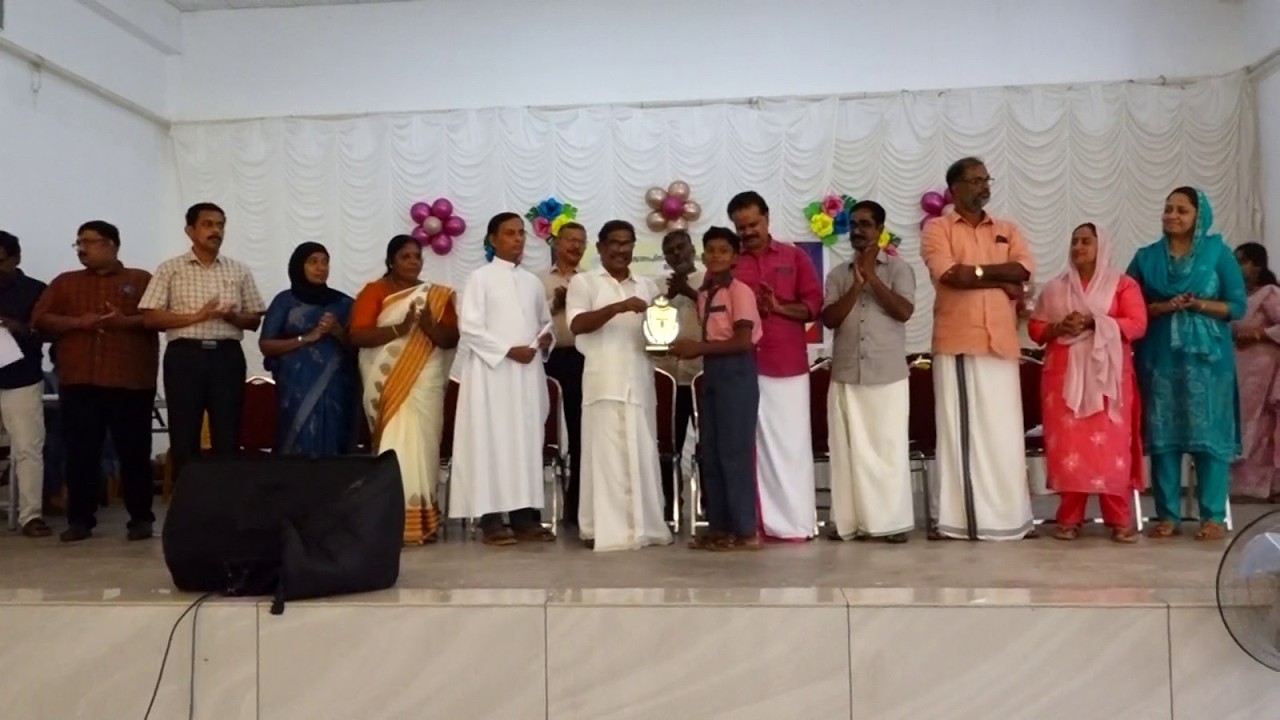 മതിലകം സെൻ്റ് ജോസഫ്‌സ് ഹയർ സെക്കൻഡറി സ്‌കൂളിൽ പുരസ്‌കാരവിതരണവും എൻഡോവ്‌മെന്റ്റ് വിതരണവും നടന്നു