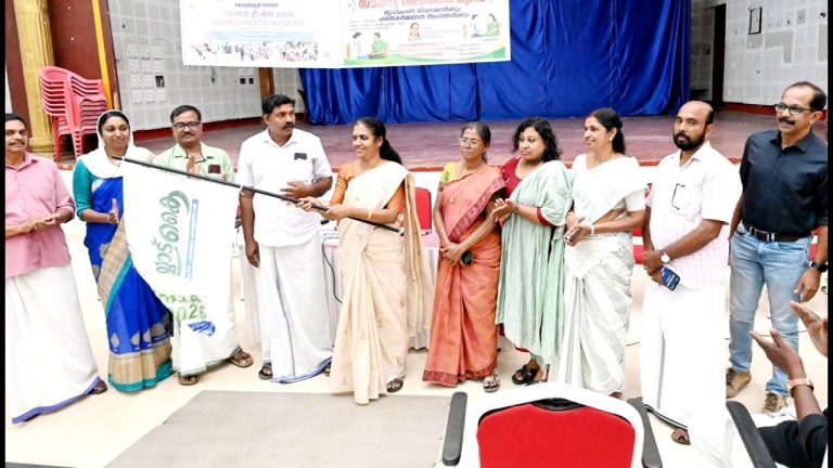 കൊടുങ്ങല്ലൂർ നഗരസഭയിൽ സ്വച്ഛത ഹി സേവ,കയ്യോട് കൈ പ്രവർത്തനങ്ങൾക്ക് തുടക്കമായി