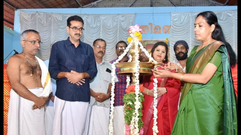 നവരാത്രി തുടങ്ങി; ഇനി ആഘോഷത്തിന്റെ നാളുകൾ,