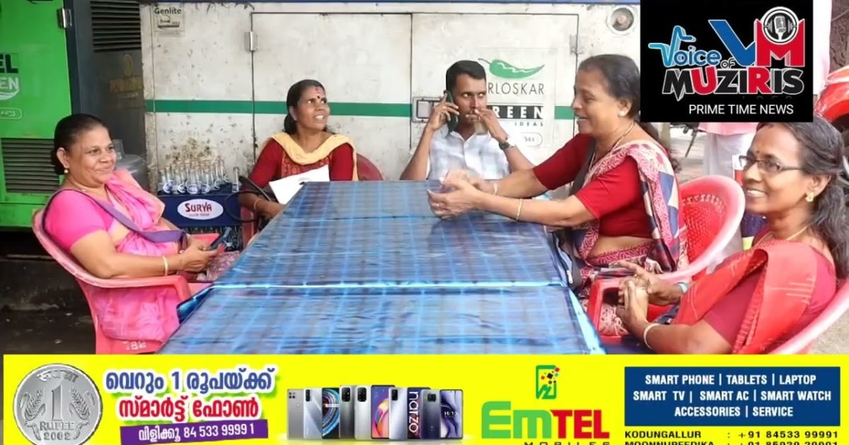 നഗരസഭയിലെ സി.പി.എം നേതൃത്വം ഏകപക്ഷീയമായി പ്രവർത്തിക്കുകയാണെന്നാരോപിച്ച് ഭരണപക്ഷത്തെ പത്ത് സി.പി.ഐ കൗൺസിലർമാർ നഗരസഭാ യോഗം ബഹിഷ്ക്കരിച്ചു.