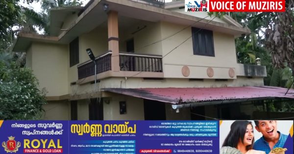 അടച്ചിട്ട വീട്ടിൽ മോഷണം, പുരാവസ്തുക്കൾ ഉൾപ്പടെയുള്ളവ കവർന്നു.