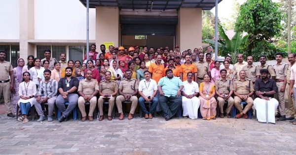അടിയന്തര സാഹചര്യങ്ങളെയും നേരിടാൻ എറിയാട് ഗ്രാമപഞ്ചായത്തിൽ സുനാമി മോക്ക് ഡ്രിൽ നടത്തി