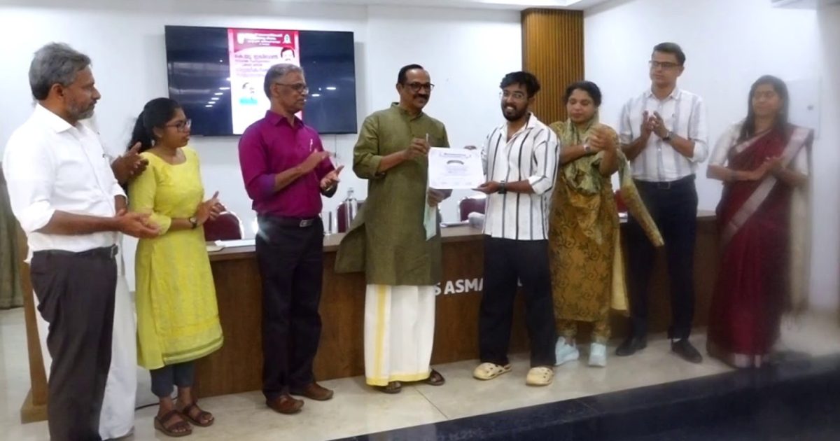 എം.ഇ.എസ് അസ്മാബി കോളേജ് അലുംനി അസ്സോസിയേഷന്‍റെ ആഭിമുഖ്യത്തില്‍ അഖില കേരള ചെറുകഥാ മത്സര വിജയികള്‍ക്ക് സമ്മാന ദാനം