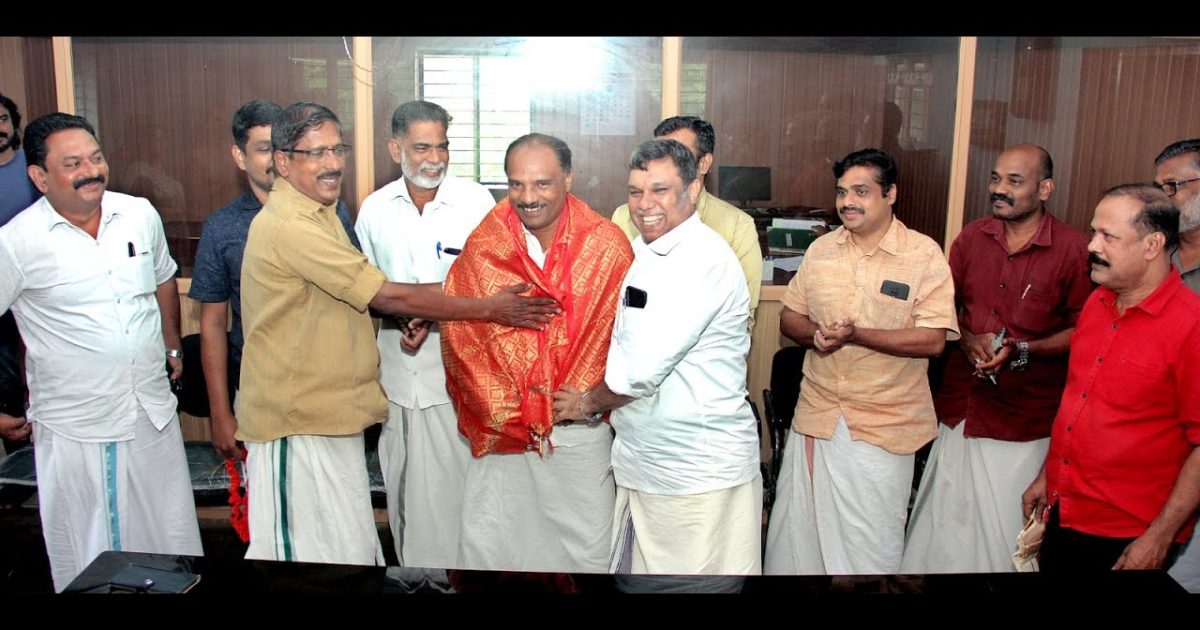 എം എസ് വിനയകുമാർ മേത്തല സർവീസ് ബാങ്ക് വൈസ് പ്രസിഡന്റായി ചുമതലയേറ്റു