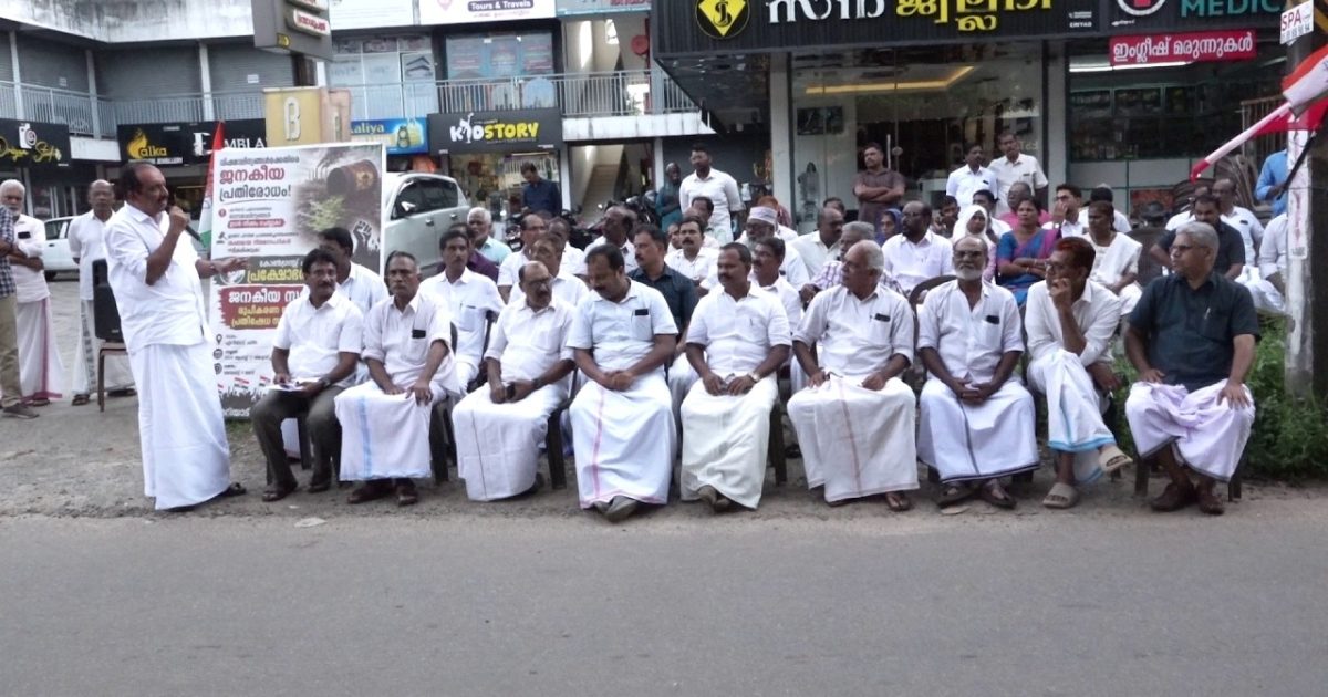 എറിയാട് പഞ്ചായത്തിലെ രാസമാലിന്യ വിഷയത്തിൽ ഗ്രാമപഞ്ചായത്ത് ഭരണഘടനാപരമായ അധികാരം ഉപയോഗിച്ച് പരിഹാരം കാണുന്നില്ലെന്ന് ബെന്നി ബഹനാൻ എം പി