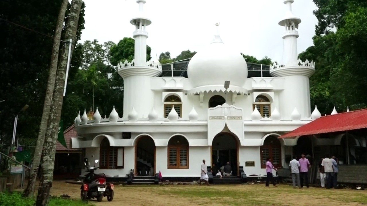 കൊടുങ്ങല്ലൂർ ആല, പനങ്ങാട് സാഹിബിൻ്റെ പള്ളിയിൽ ശൈഖ് സയ്യിദ് മുനവർഷാ സാഹിബ് ഉപ്പാപ്പ തങ്ങളുടെ ആണ്ട് നേർച്ച സമാപിച്ചു