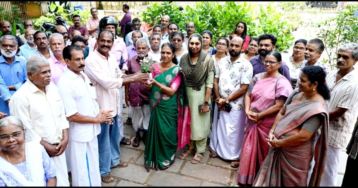 കൊടുങ്ങല്ലൂർ കുഞ്ഞിക്കുട്ടൻ തമ്പുരാൻ സ്ക്വയറിൽ അലങ്കാര – പുഷ്പഫല വൃക്ഷ പ്രദർശനയും വിപണന്നും ആരംഭിച്ചു.