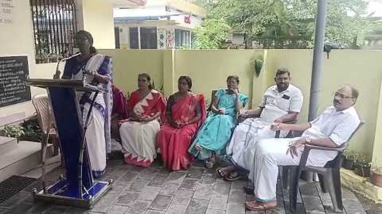 കൊടുങ്ങല്ലൂർ നഗരസഭ പാലിയം തുരുത്ത് 21 ാം വാർഡ് വികസന സമിതിയും മേത്തല ആയുർവ്വേദ ഡിസ്പെൻസറിയും സംയുക്തമായി ഔഷധ കഞ്ഞി വിതരണവും ബോധവൽക്കരണവും സംഘടിപ്പിച്ചു