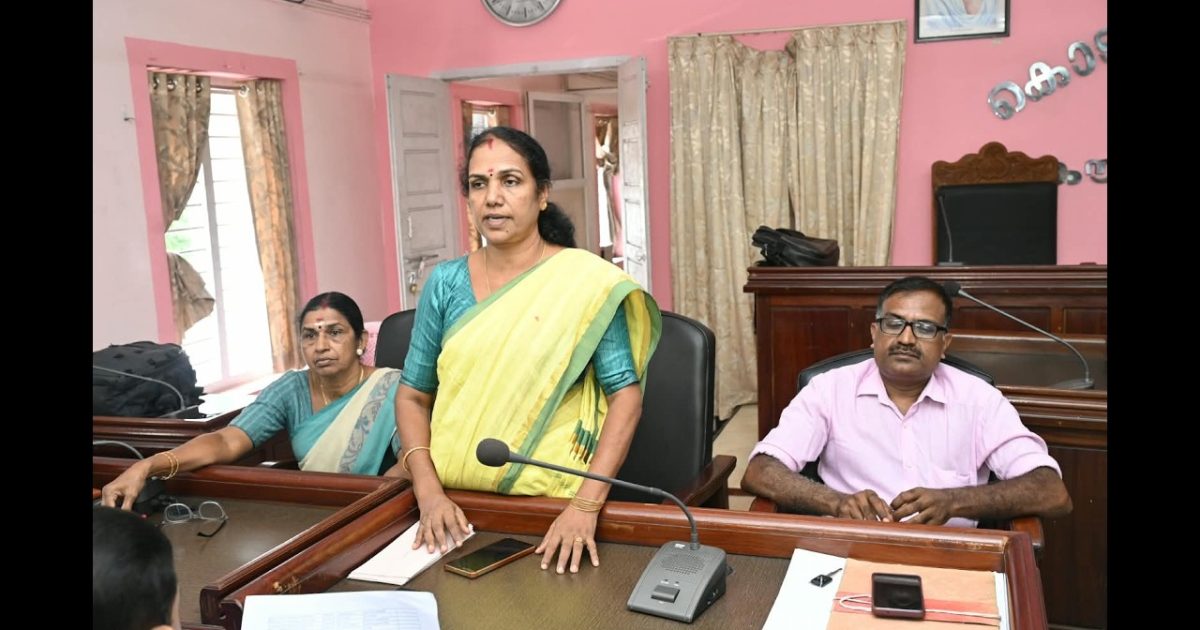 കൊടുങ്ങല്ലൂർ നഗരസഭയിലെ അതിദരിദ്ര കുടുംബങ്ങളിലെ വിദ്യാർത്ഥികൾക്ക് സ്കോളർഷിപ്പ് വിതരണം ചെയ്തു.