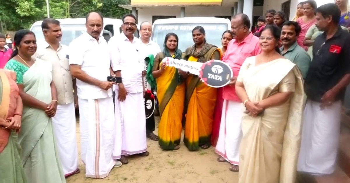 കോതപറമ്പ് വി.വി.യു.പി.സ്കൂളിലെ പി.ടി.എ പൊതുയോഗം, നവീകരിച്ച ലാബിൻ്റെ ഉദ്ഘാടനം പുതിയ സ്കൂൾ വാഹനങ്ങളുടെ താക്കോൽദാനം, കളിക്കൂടാരം, ഷട്ടിൽക്കോർട്ട് എന്നിവയുടെ ഉദ്ഘാടനം എന്നിവ നടന്നു.