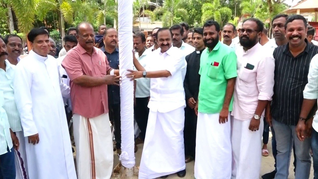 ചെട്ടിക്കാട് ഊട്ടു തിരുനാളിൻ്റെ പന്തൽ കാൽനാട്ടു കർമ്മം നിർവ്വഹിച്ച് വി.ഡി സതീശനും, ഇ.ടി ടൈസൺ മാസ്റ്ററും