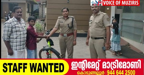 താഹ ഹാപ്പിയായി ; നഷ്ടപ്പെട്ട സൈക്കിൾ ജനമൈത്രി പോലീസ് കണ്ടെത്തി നൽകി.