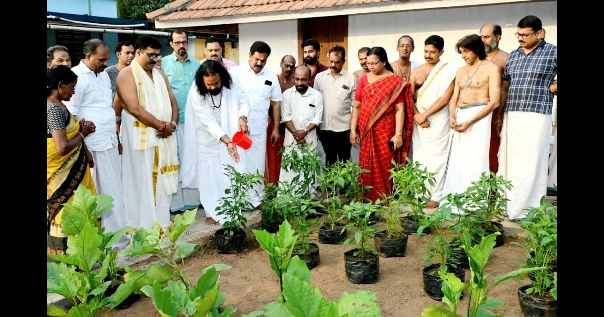 തിരുവഞ്ചിക്കുളം മഹാദേവക്ഷേത്രാങ്കണം ഇനി ഹരിതാഭമാകും