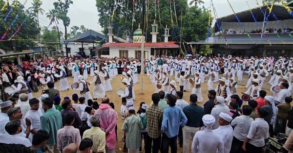 തീരദേശത്ത് വിവിധ പരിപാടികളോടെ മുഹമ്മദ് നബിയുടെ ജന്മദിനം ആഘോഷമാക്കി വിശ്വാസികൾ.
