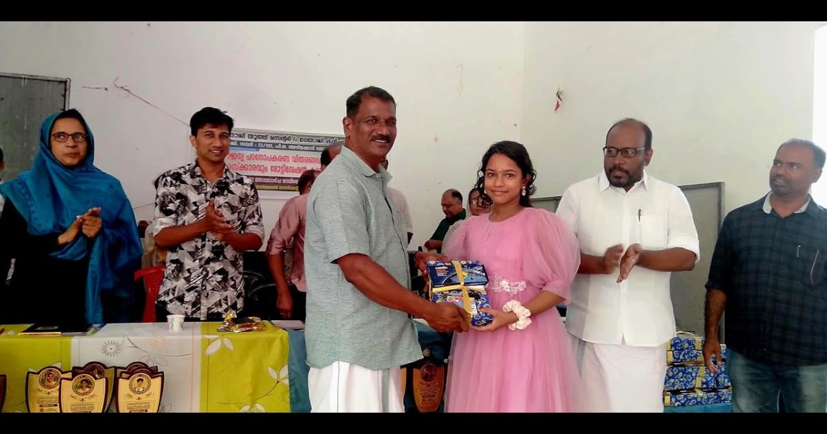 നേതാജി യൂത്ത് സെൻ്റർ & കൾച്ചറൽ സെൻ്റർ സൗജന്യ പഠനോപകരണ വിതരണവും ആദരവും വിദ്യാഭ്യാസ പുരസ്ക്കാരവും, മോട്ടിവേഷൻ ക്ലാസ്സും സംഘടിപ്പിച്ചു