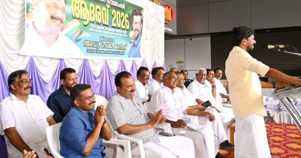 പി.കെ നൗഷാദിൻ്റെ സ്മരണാർത്ഥം പി.കെ നൗഷാദ് ഫൗണ്ടേഷൻ എസ് എസ് എൽ സി, പ്ലസ് ടു വിദ്യാഭ്യാസ അവാർഡും 70 വയസ്സ് കഴിഞ്ഞ മുതിർന്ന പൗരൻമാർക്കുള്ള ഓണ പുടവ വിതരണവും നടന്നു