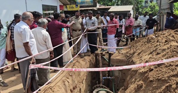 പൊളിച്ചത് പണിതിട്ട് മതി ഇനി ബാക്കി പൊളിച്ചു പണി: കുടിവെള്ള വിതരണ പൈപ്പിടൽ വീണ്ടും തടഞ്ഞ് നാട്ടുകാർ