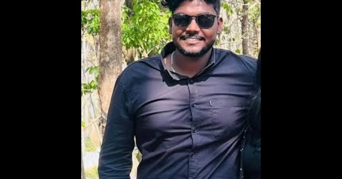 ബൈക്ക് വൈദ്യുതി പോസ്റ്റിലിടിച്ച് കൊടുങ്ങല്ലൂർ സ്വദേശിയായ യുവാവ് മരിച്ചു