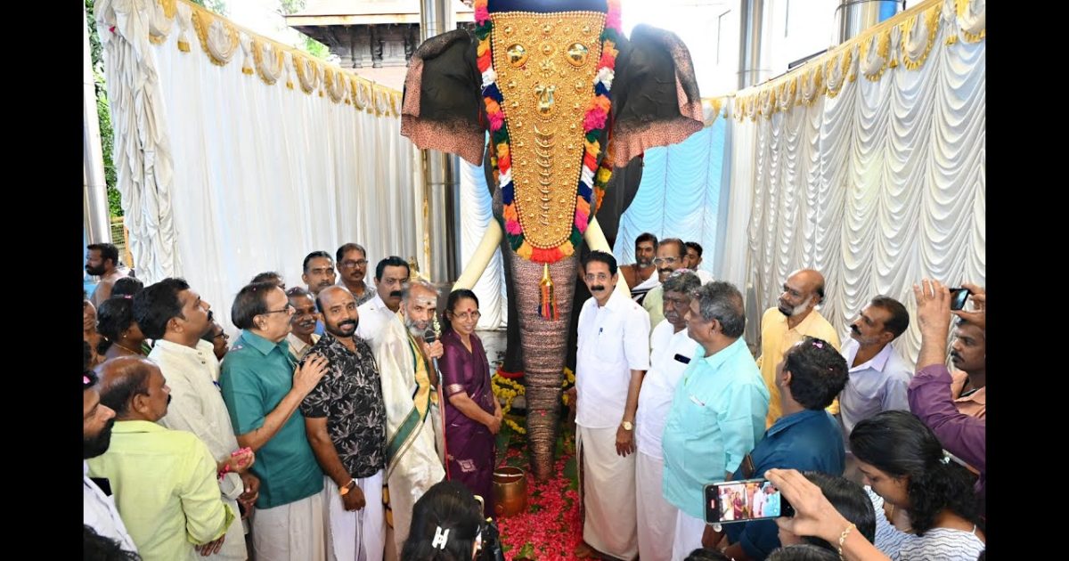 ബോളിവുഡ് നടൻ ജാക്കി ഷ്റോഫിന്റെ സമ്മാനം:നെടിയതളി ശിവക്ഷേത്രത്തിന് യന്ത്ര ആന