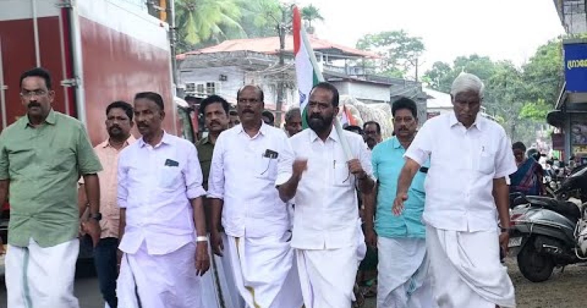 കുന്നംകുളം പോലീസ് സ്റ്റേഷനിൽ മർദ്ദനത്തിനിരയായ സുജിത്തിന് നീതി ലഭിക്കണമെന്നും, മർദ്ദനത്തിന് നേതൃത്വം കൊടുത്ത പോലീസ് ഉദ്യോഗസ്ഥരെ സർവീസിൽ നിന്ന് പിരിച്ചുവിടണമെന്നും ആവശ്യപ്പെട്ട് മതിലകം, ശ്രീനാരായണപുരം പെരിഞ്ഞനം മണ്ഡലം കോൺഗ്രസ് കമ്മിറ്റിയുടെ ആഭിമുഖ്യത്തിൽ മതിലകം പോലീസ് സ്റ്റേഷൻ പരിസരത്ത് പ്രതിഷേധയോഗം നടന്നു.