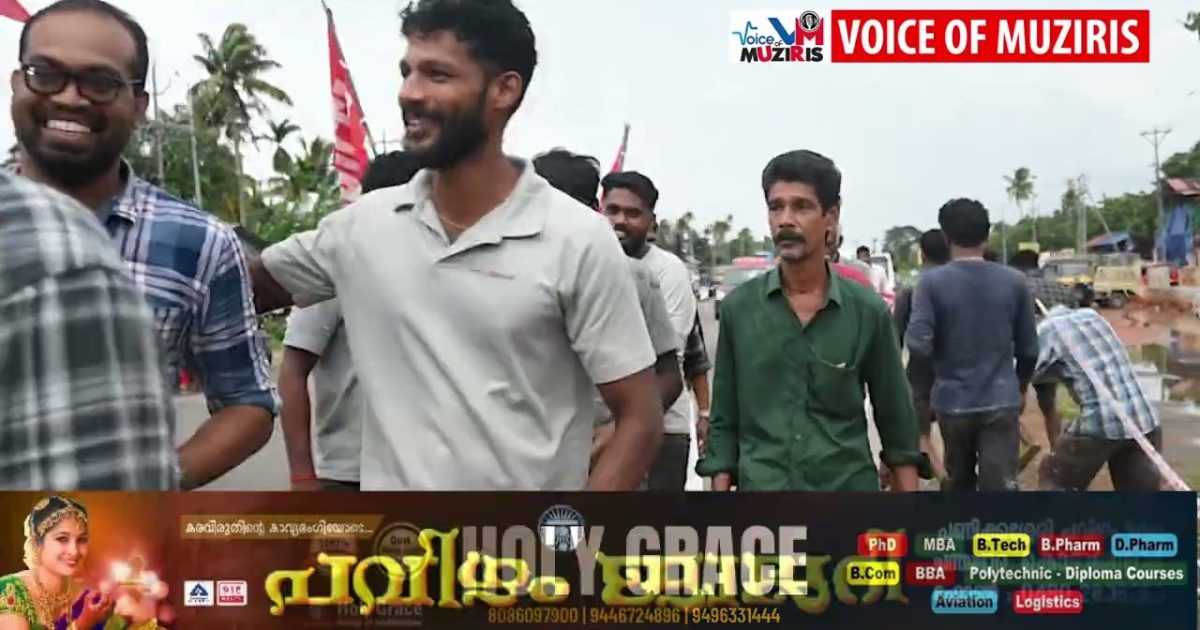 കേന്ദ്ര സർക്കാരിന്റെ ജനദ്രോഹ നയങ്ങൾക്കെതിരെ സംയുക്ത ട്രേഡ് യൂണിയന്റെ നേതൃത്വത്തിൽ ജൂലൈ ഒമ്പതിന് നടത്തുന്ന ദേശീയ പണിമുടക്കിന്റെ ഭാഗമായി മതിലകത്ത് കാൽനട പ്രചരണ ജാഥ സംഘടിപ്പിച്ചു