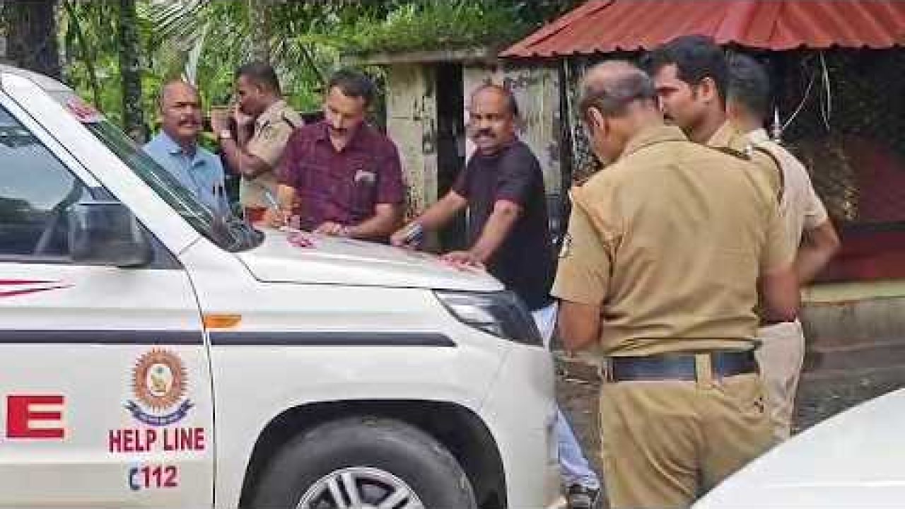മതിലകത്ത് ക്ഷേത്രത്തിൽ കവർച്ച; മാലയും താലിയും ഒമ്പത് ഭണ്ഡാരങ്ങളിലെ പണവും കവർന്നു