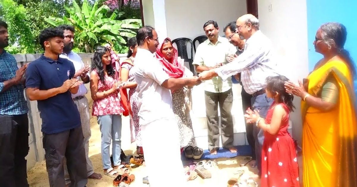 മാല്യങ്കര എസ്. എൻ. എം . ഐ. എം. ടി, എൻജിനീയറിങ് കോളേജിലെ എൻ എസ് എസ് യൂണിറ്റ് കൊച്ചൗസേഫ് ചിറ്റിലപ്പിള്ളി ഫൗണ്ടേഷന്റെ സഹകരണത്തോടെ നിർമ്മിച്ചു നൽകുന്ന സ്നേഹ ഭവനത്തിന്റെ താക്കോൽദാനം നടന്നു