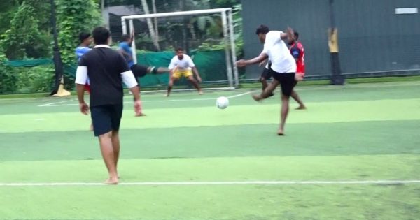 ലോകകപ്പ് ഫുട്ബോൾ ആവേശത്തിൽ കൊടുങ്ങല്ലൂരിൽ ആവേശം വിതറി ഡിവൈഎഫ്ഐ ഫുട്ബോൾ സൗഹൃദ മത്സരം സംഘടിപ്പിച്ചു
