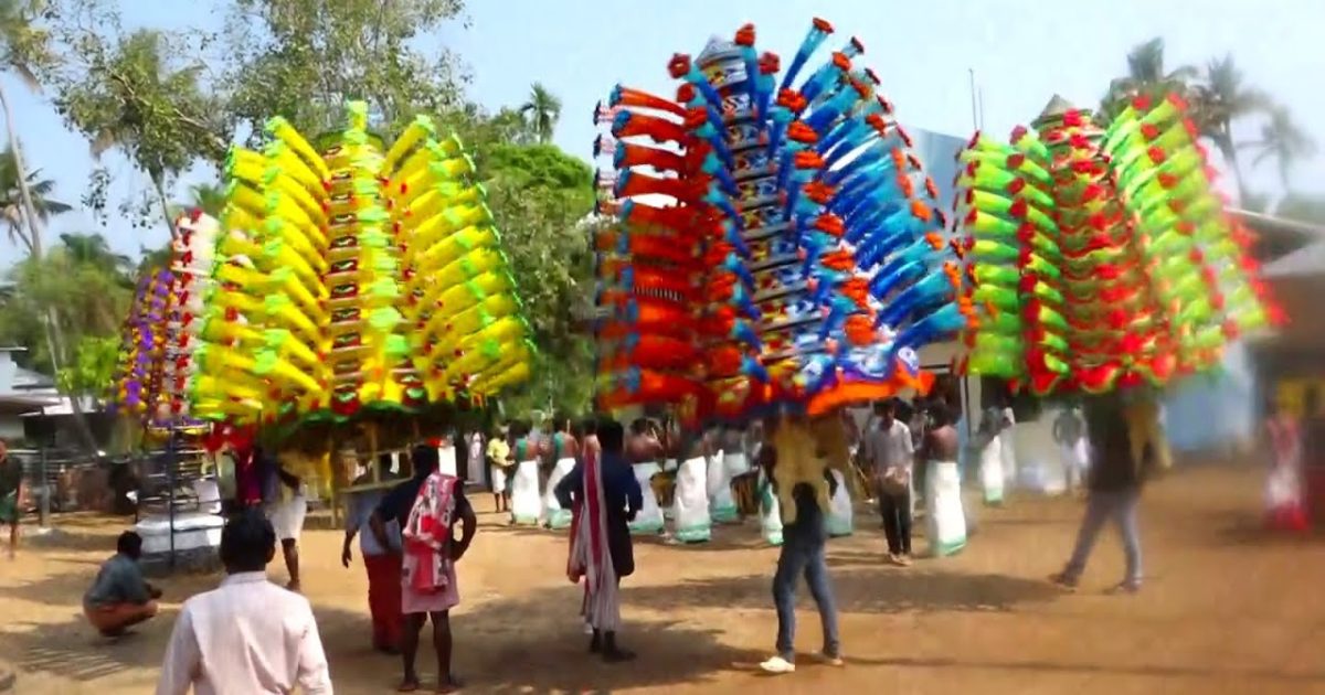 ശ്രീ മയൂരേശ്വരപുരം ക്ഷേത്രത്തിലെ പ്രതിഷ്ഠാദിന ഷഷ്ഠി മഹോത്സവം കാവടിയാട്ടം