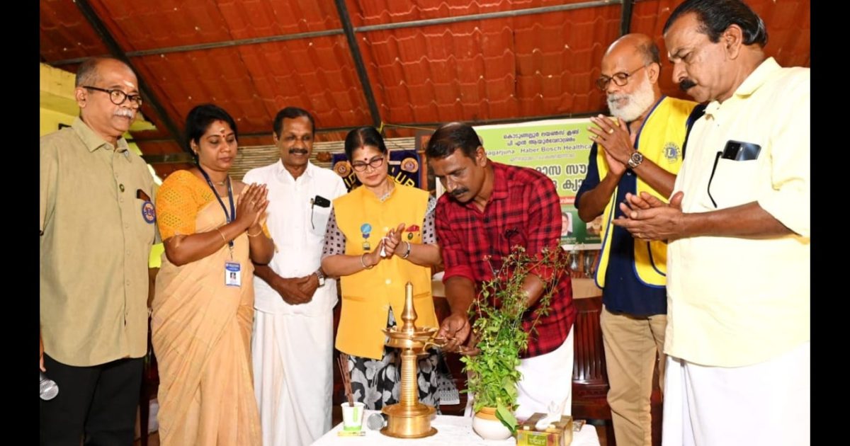 സൗജന്യ കർക്കിട ആയുർവേദ ക്യാമ്പ് സംഘടിപ്പിച്ചു