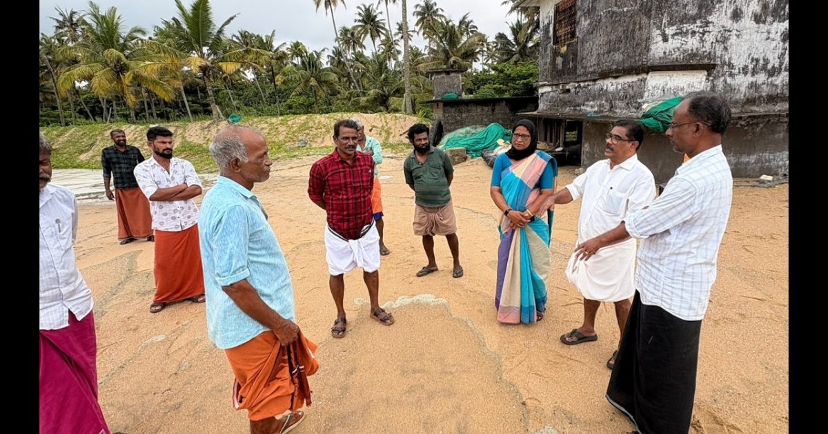 എറിയാട് ശക്തമായ കടലേറ്റത്തിൽ നാല് ലക്ഷം രൂപയുടെ മത്സ്യബന്ധന വലകൾ നഷ്ടപ്പെട്ടു ;നഷ്ടപരിഹാരം ഉറപ്പാക്കാൻ അടിയന്തര ഇടപെടലുമായി കെ കെ വത്സരാജ് എംഎൽഎ